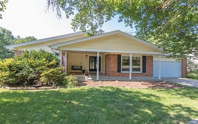 1st image of 404 Glan Tai Dr