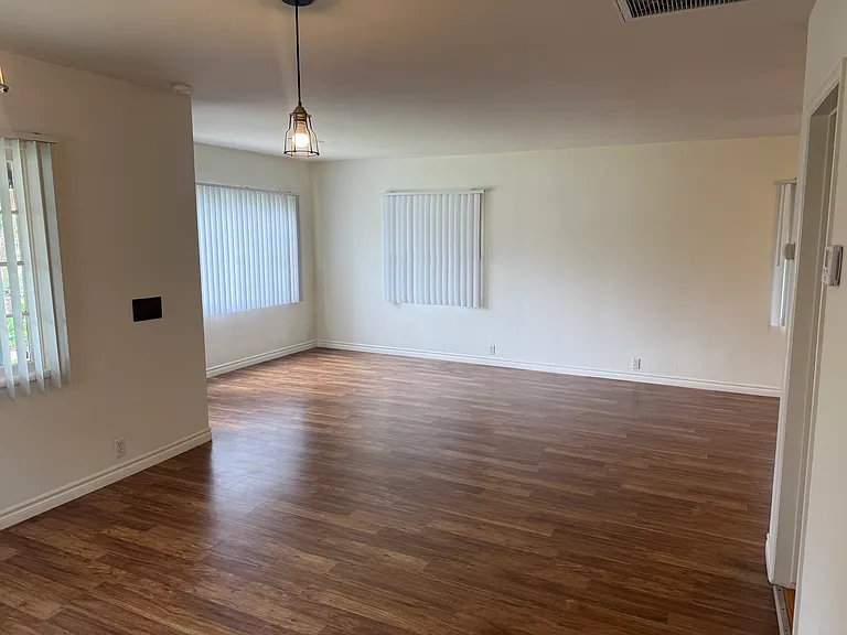 308 E Amerige Ave #0 — Photo 7