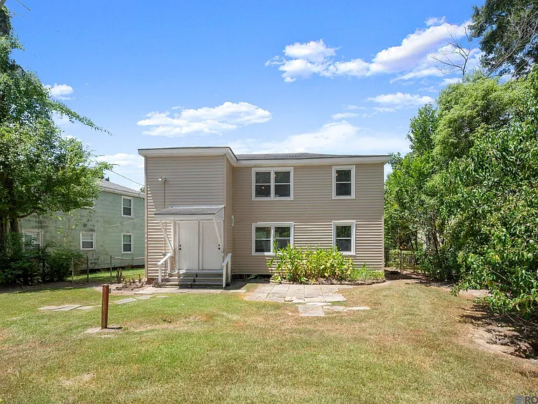 977 Rittiner Dr — Photo 8