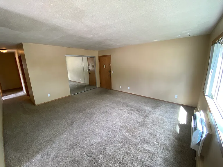1704 6th Ave S #3 — Photo 4
