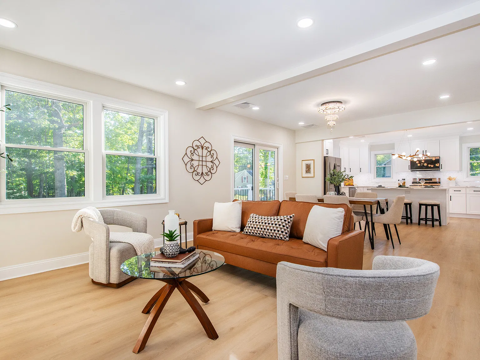 4 bed, $4,800 — Photo 4