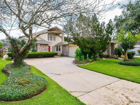 2115 Echo Rdg, Sugar Land, TX 77478