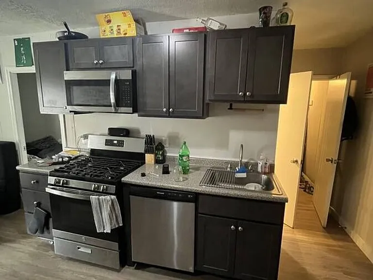 2A Woodlawn St #1 — Photo 5