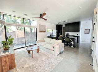 1100 Brass St #2A, Austin, TX 78702