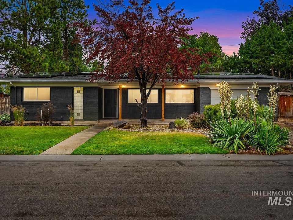 1st image of 2110 S Broadmoor Dr