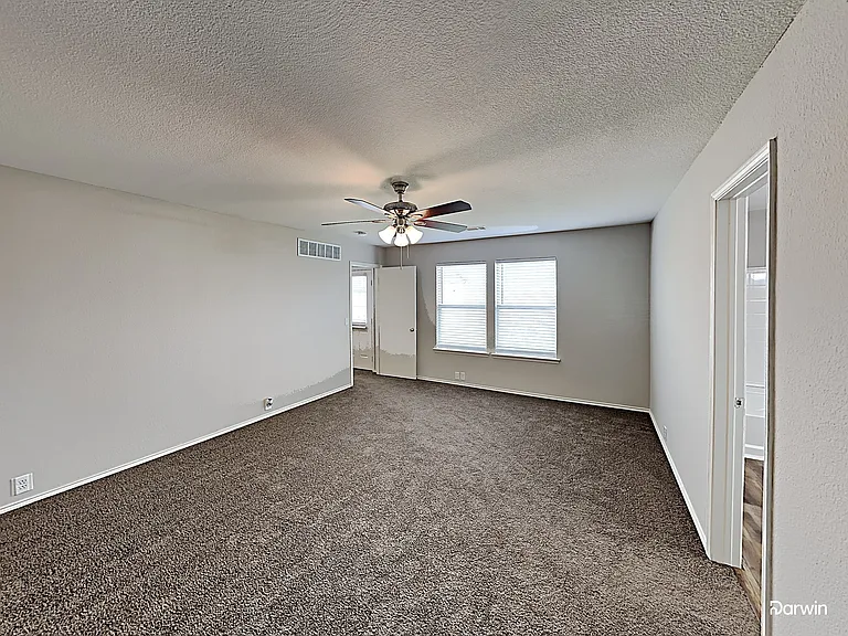 8901 King Ranch Dr — Photo 9