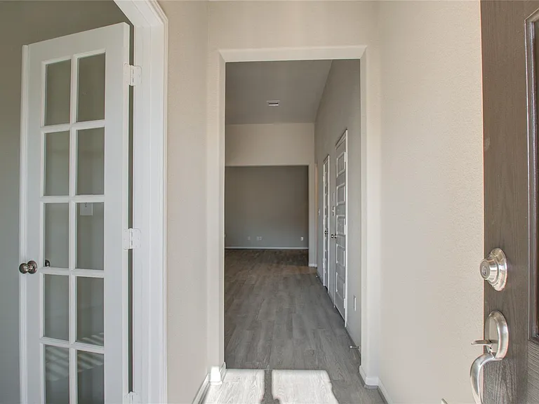 8418 Beacon Bay Cir — Photo 7