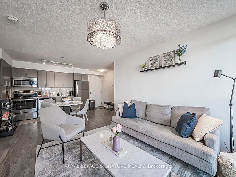 830 Lawrence Ave W #1017 — Photo 1