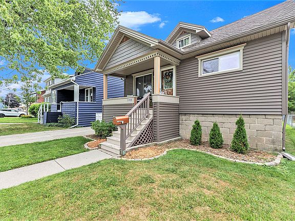4th image of 23926 Elmira St