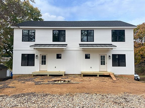2nd image of 1015 Piedmont St