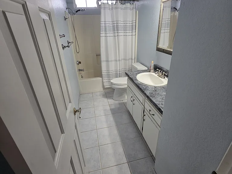 928 Sage Ct — Photo 4