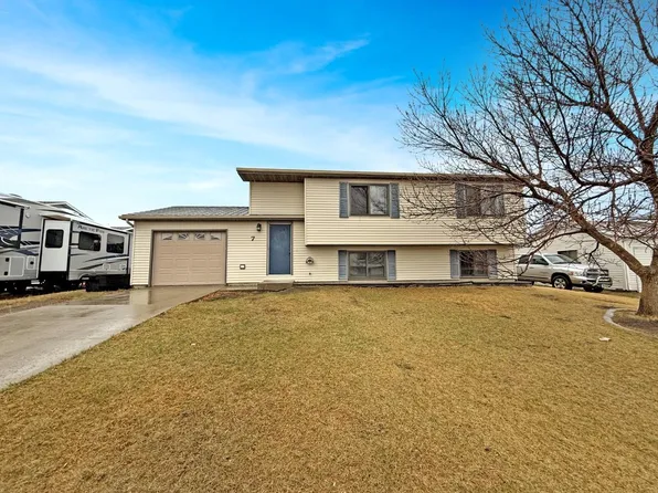 7 Soo St, Burlington, ND 58722