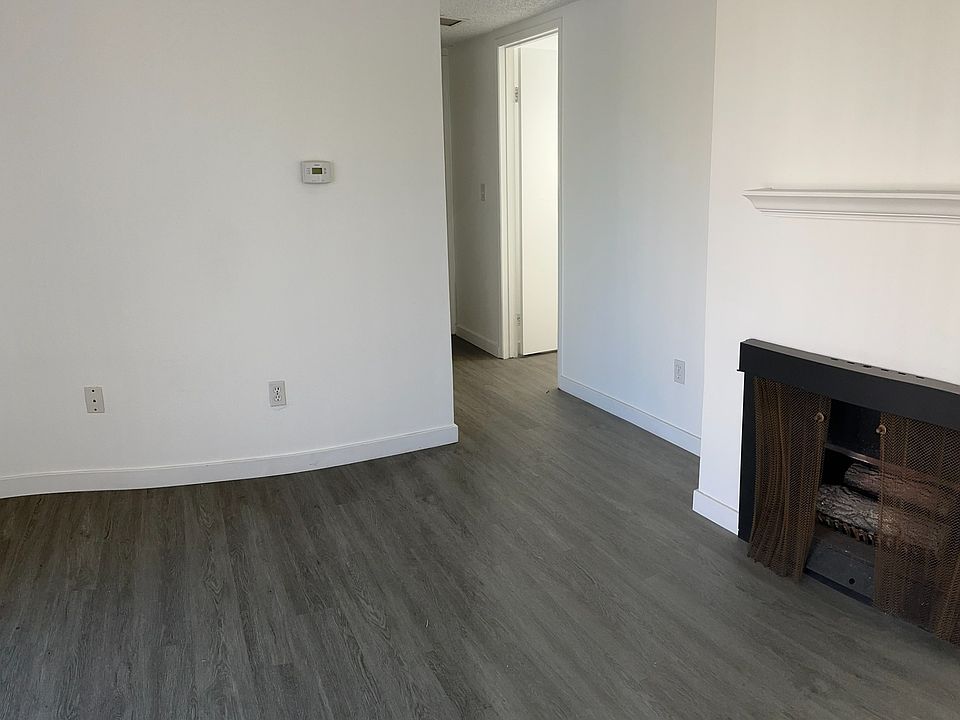 1st image of 680 Park Dr #D