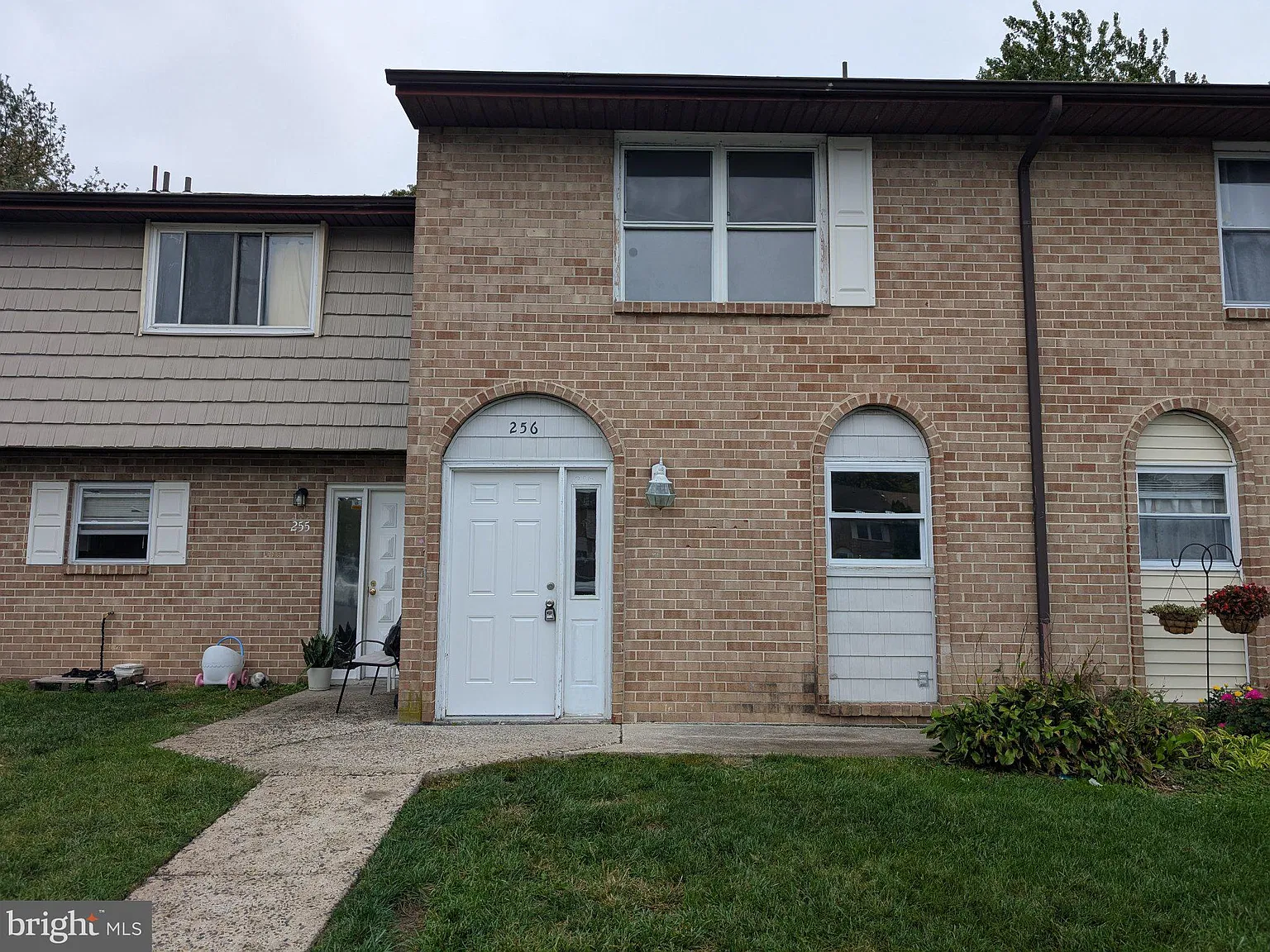 2 bed, 1.5 bath, 1016 sqft, $1,800 — Photo 1