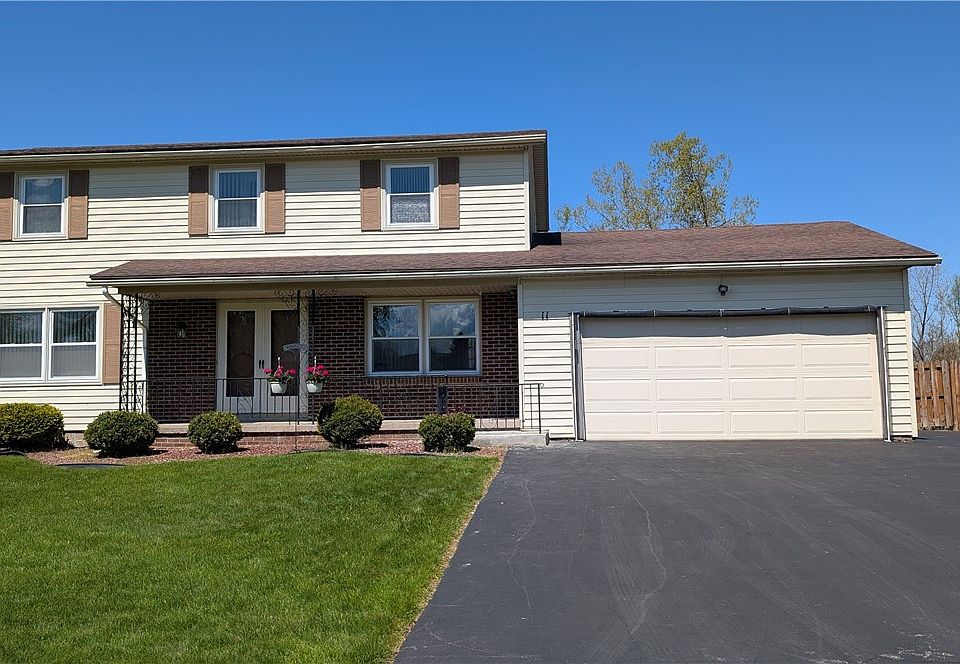 1st image of 11 Barns Ct