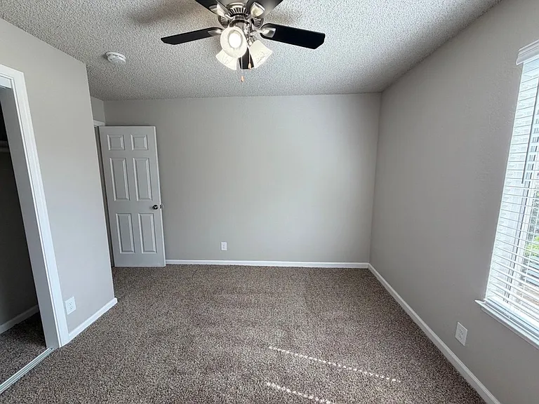 Merit Manor Apartments — Photo 13