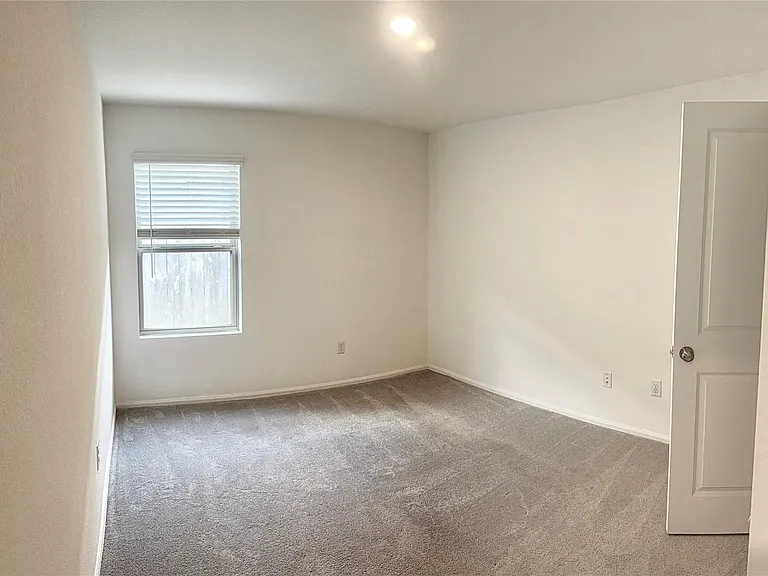 26715 Cenzontle Dr — Photo 15