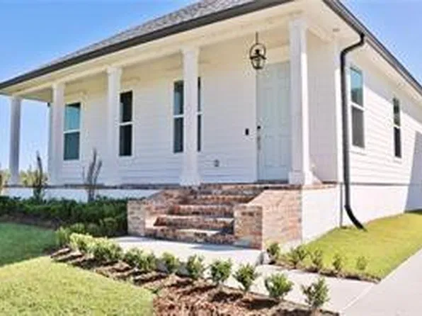 125 Audubon Pl, Belle Chasse, LA 70037