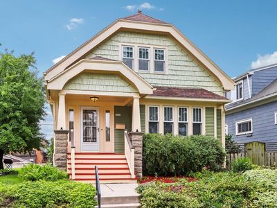 3210 South 10th STREET, Milwaukee, WI, 53215