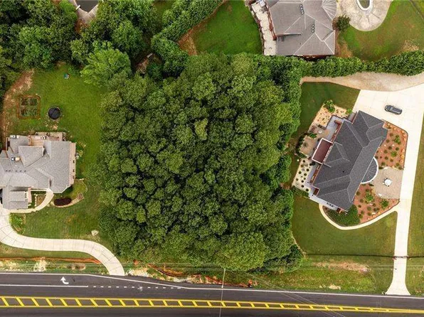 883 Grayson Pkwy, Grayson, GA 30017