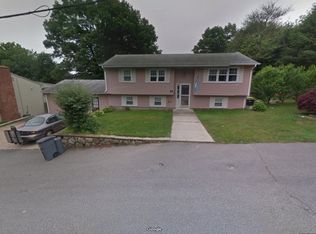 18 Milton St, Johnston, RI 02919