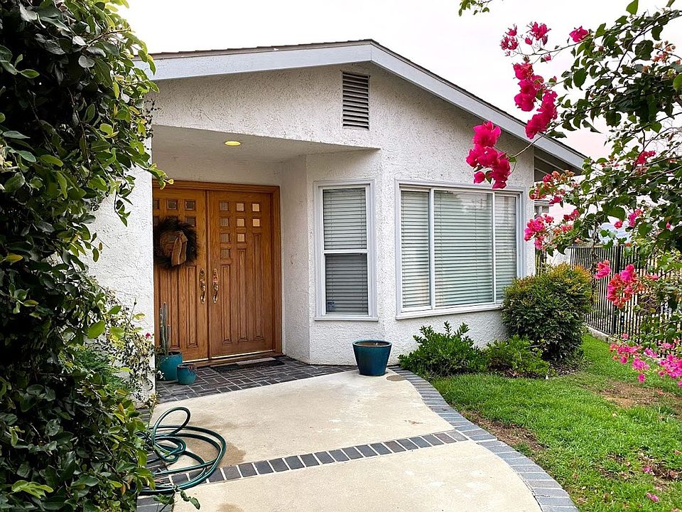 1st image of 5921 McDonie Ave