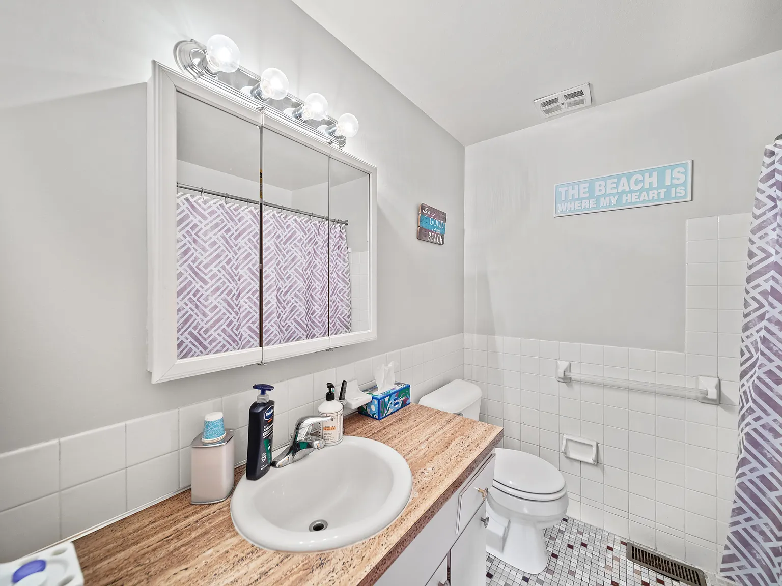 Heatherstone Apartments — Photo 3