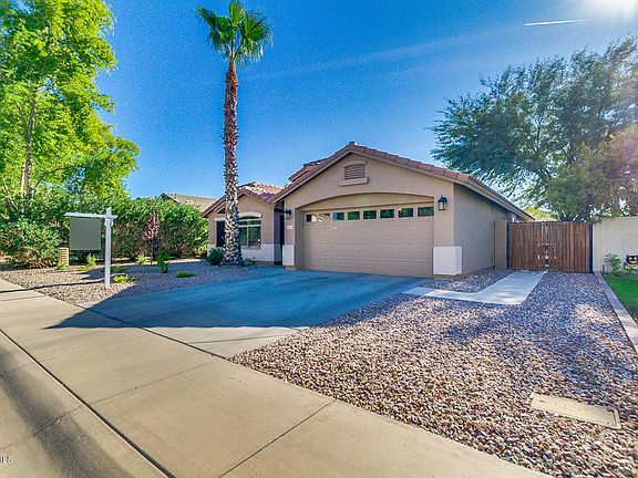 2nd image of 4547 E La Costa Dr