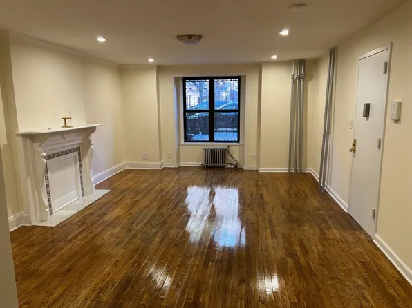 210 Hancock Street image 1 of 12