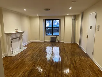 210 Hancock Street, #2