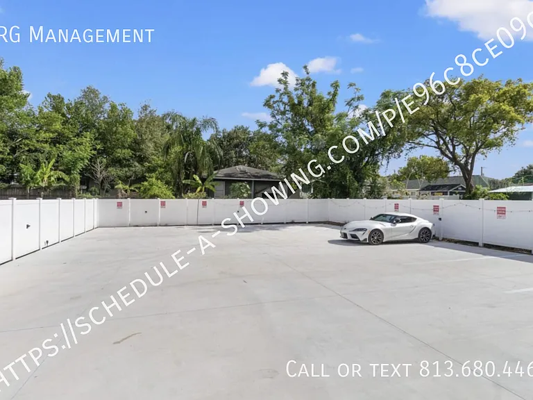 911 E 23rd Ave #9 — Photo 13