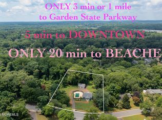 65 Hurleys Ln, Lincroft, NJ 07738