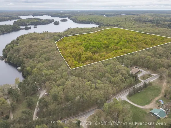 1276 E Bay Rd, Muskoka Lakes, ON P0C 1M0