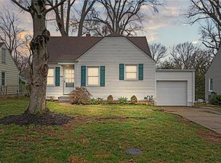 8328 Belleview Ave, Kansas City, MO 64114