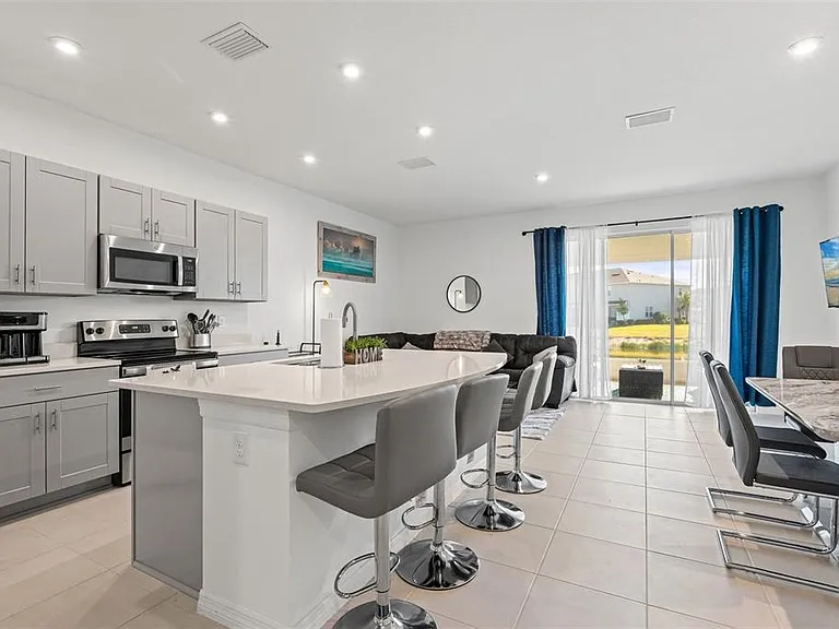 5725 Haven Ter — Photo 7