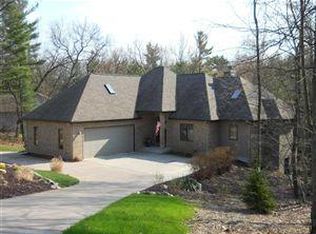11245 S Bailey Valley Dr NE, Greenville, MI 48838
