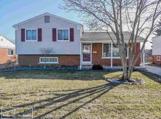 31144 31144 Nelson Dr, Warren, MI 48088