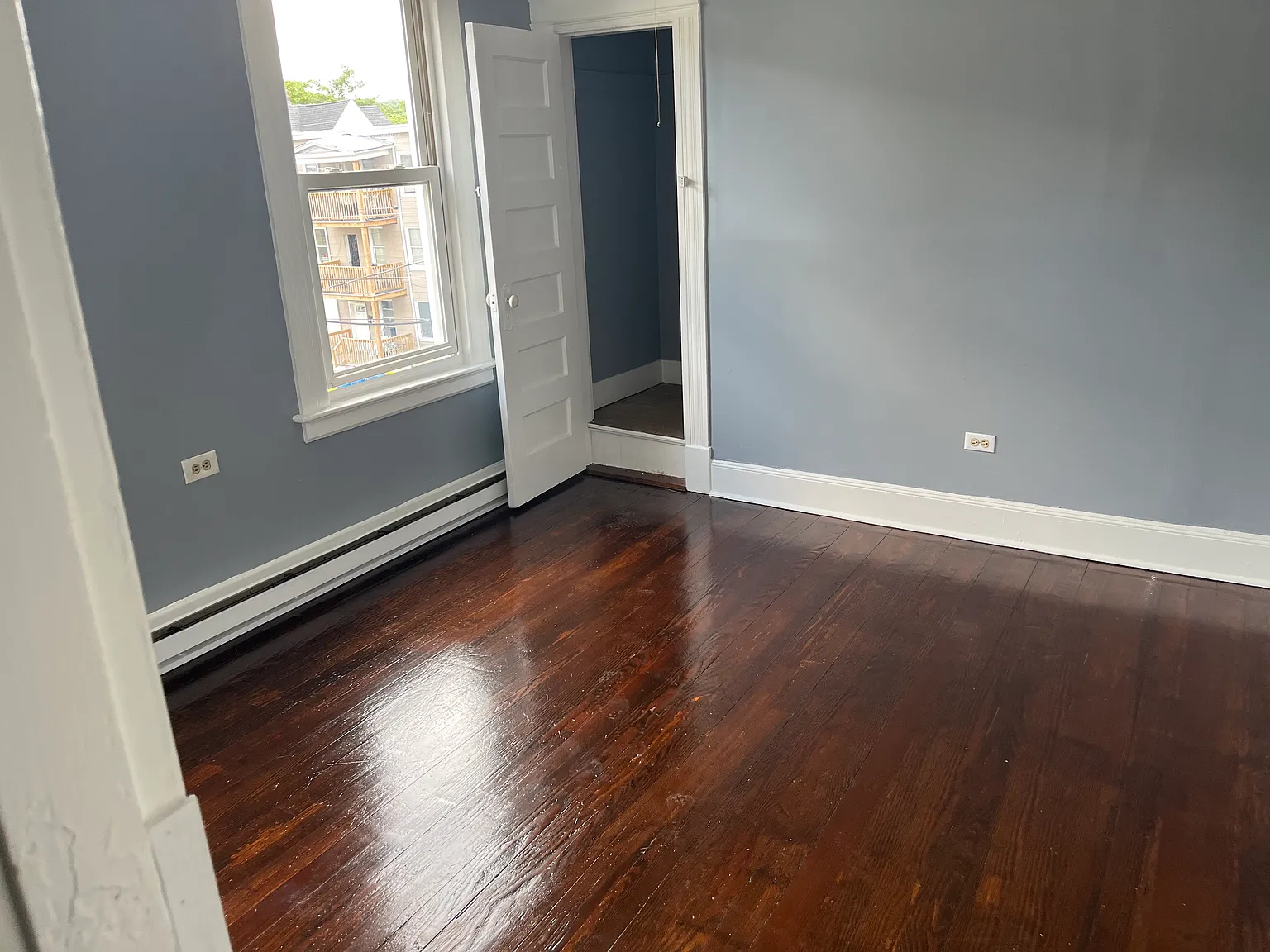 2 bed, 1100 sqft, $1,250 — Photo 3