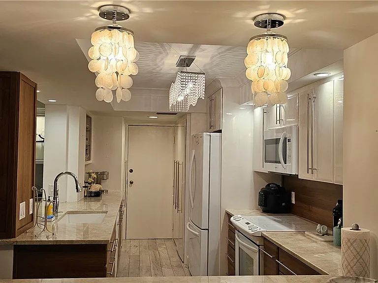 10691 Gulf Shore Dr E #1101 — Photo 7