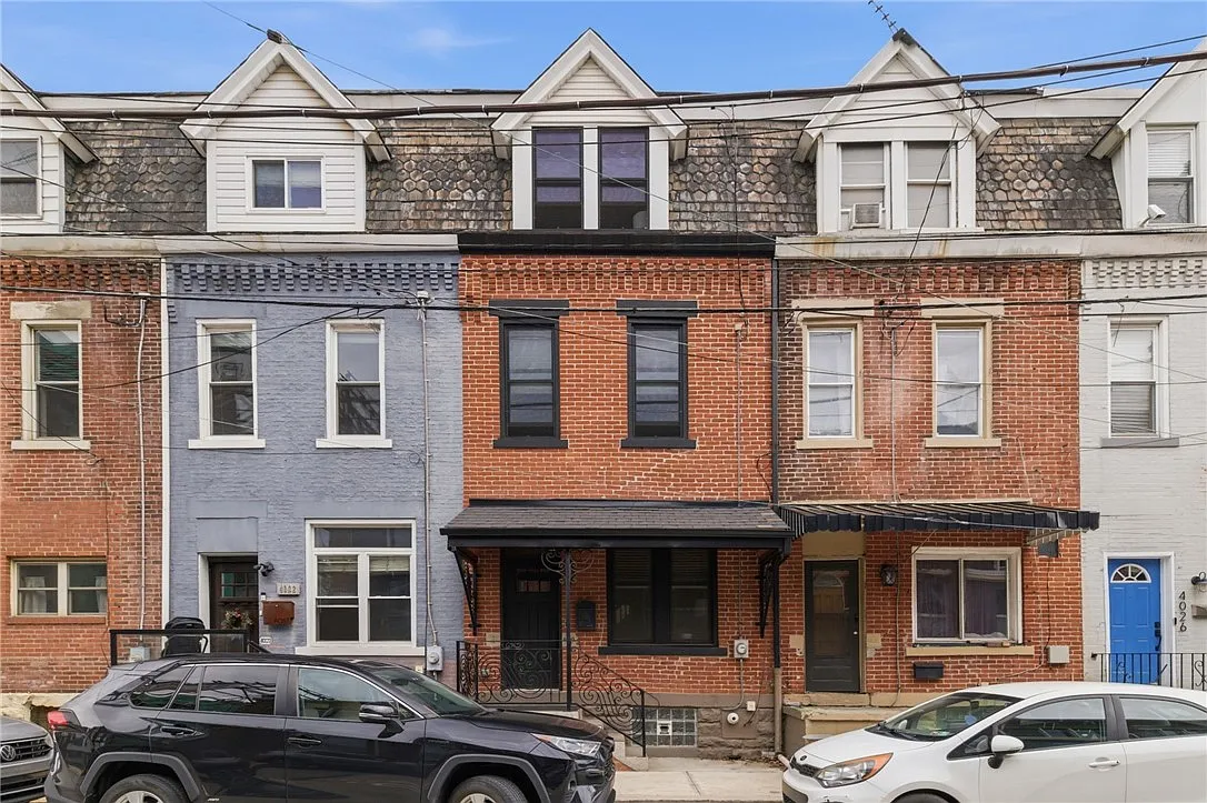 4030 Willow St photo 1