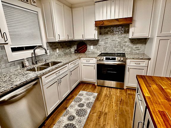 Plenty of space for more than one to do the cooking!