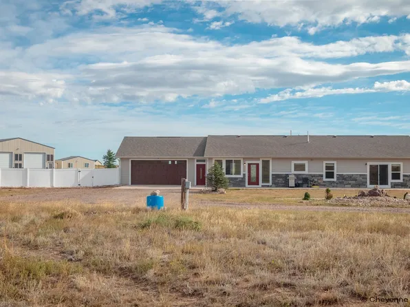 224 F Quarter Circle Loop, Cheyenne, WY 82007