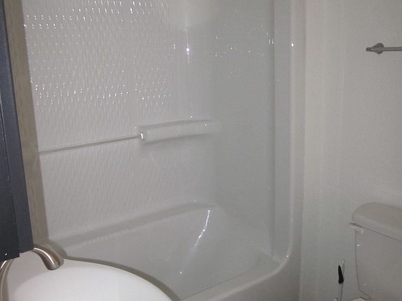 3rd image of 706 Steele Ave