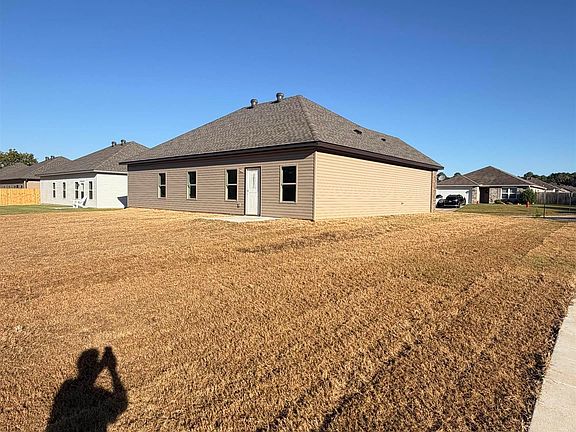 3rd image of 6566 Amalie Dr
