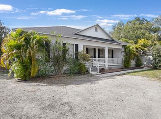 704 Grape Ave, Saint Cloud, FL 34769