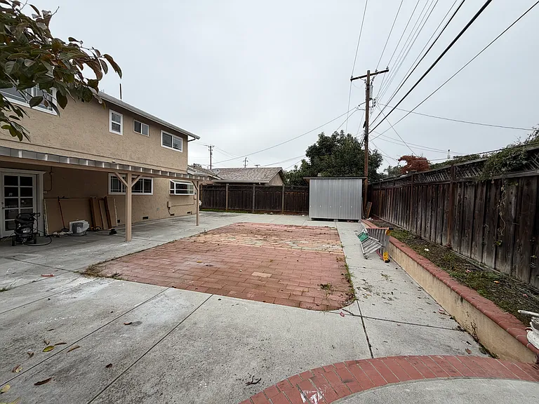 1898 S White Rd — Photo 14