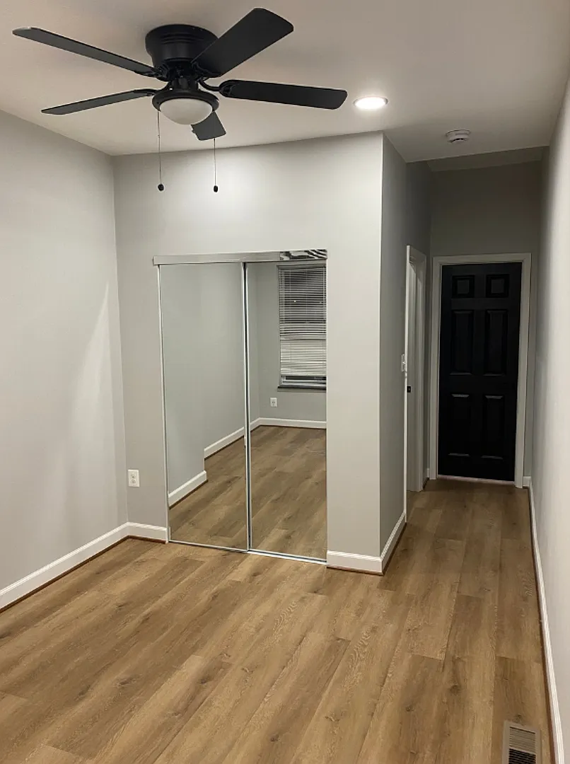 2326 McCulloh Street $850 Available (Private Bath) — Photo 4