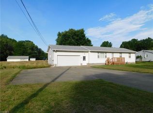 3000 Padanaram Rd, Geneva, OH 44041
