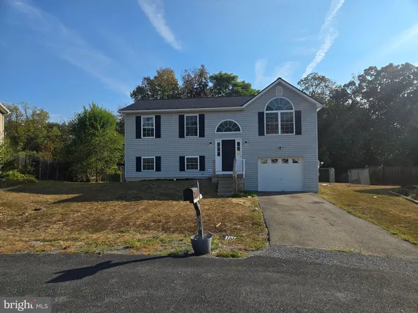 587 Universe Dr, Martinsburg, WV 25404