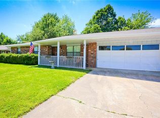 1400 Ridgecrest St, Springdale, AR 72762